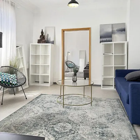 Zentr Fuer 14 Pp In Esslingen Mitte Appartamento *