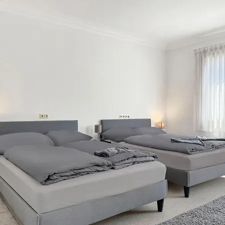 Zentr Fuer 14 Pp In Esslingen Mitte Appartamento *