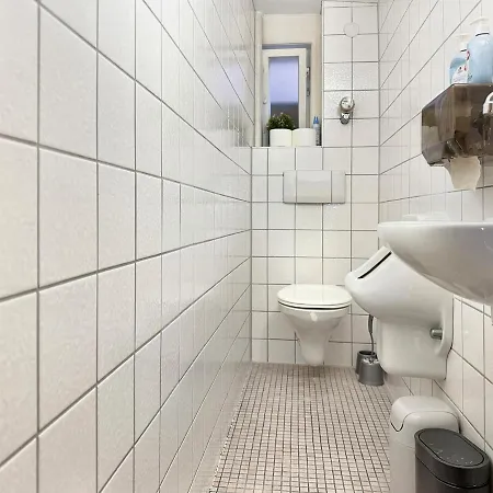 Zentr Fuer 14 Pp In Esslingen Mitte Appartamento *