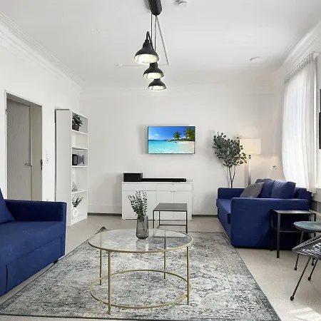 Zentr Fuer 14 Pp In Esslingen Mitte Appartamento