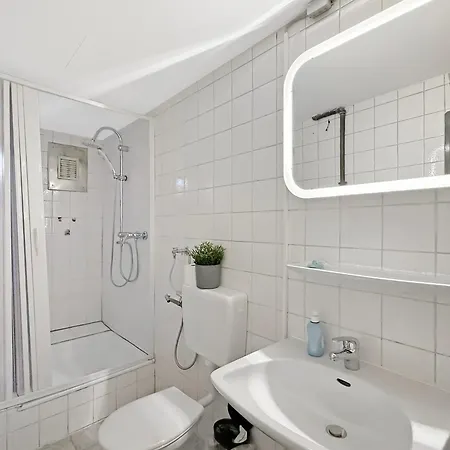 Zentr Fuer 14 Pp In Esslingen Mitte Appartamento Esslingen am Neckar