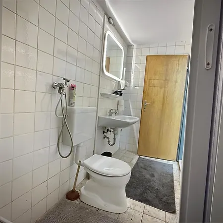 Zentr Fuer 14 Pp In Esslingen Mitte * 에즐링겐