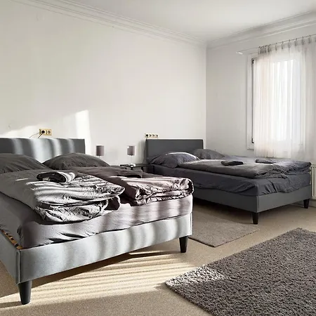 Zentr Fuer 14 Pp In Esslingen Mitte * 에즐링겐
